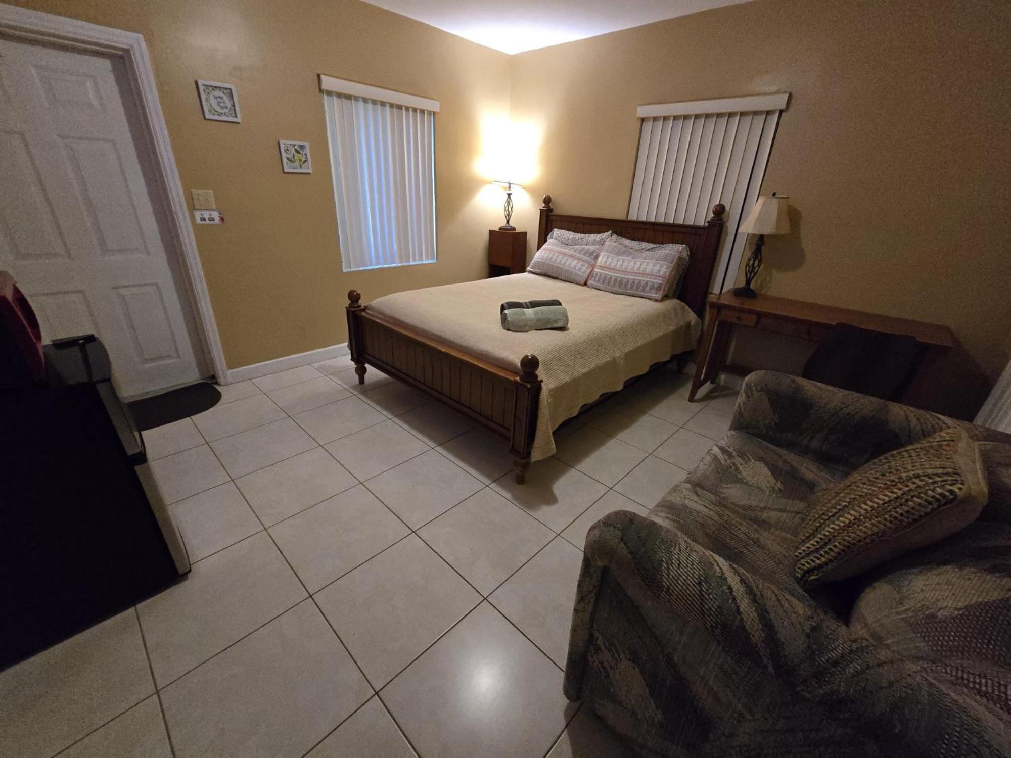 Royal Poinciana Stay Miami Springs Exterior photo